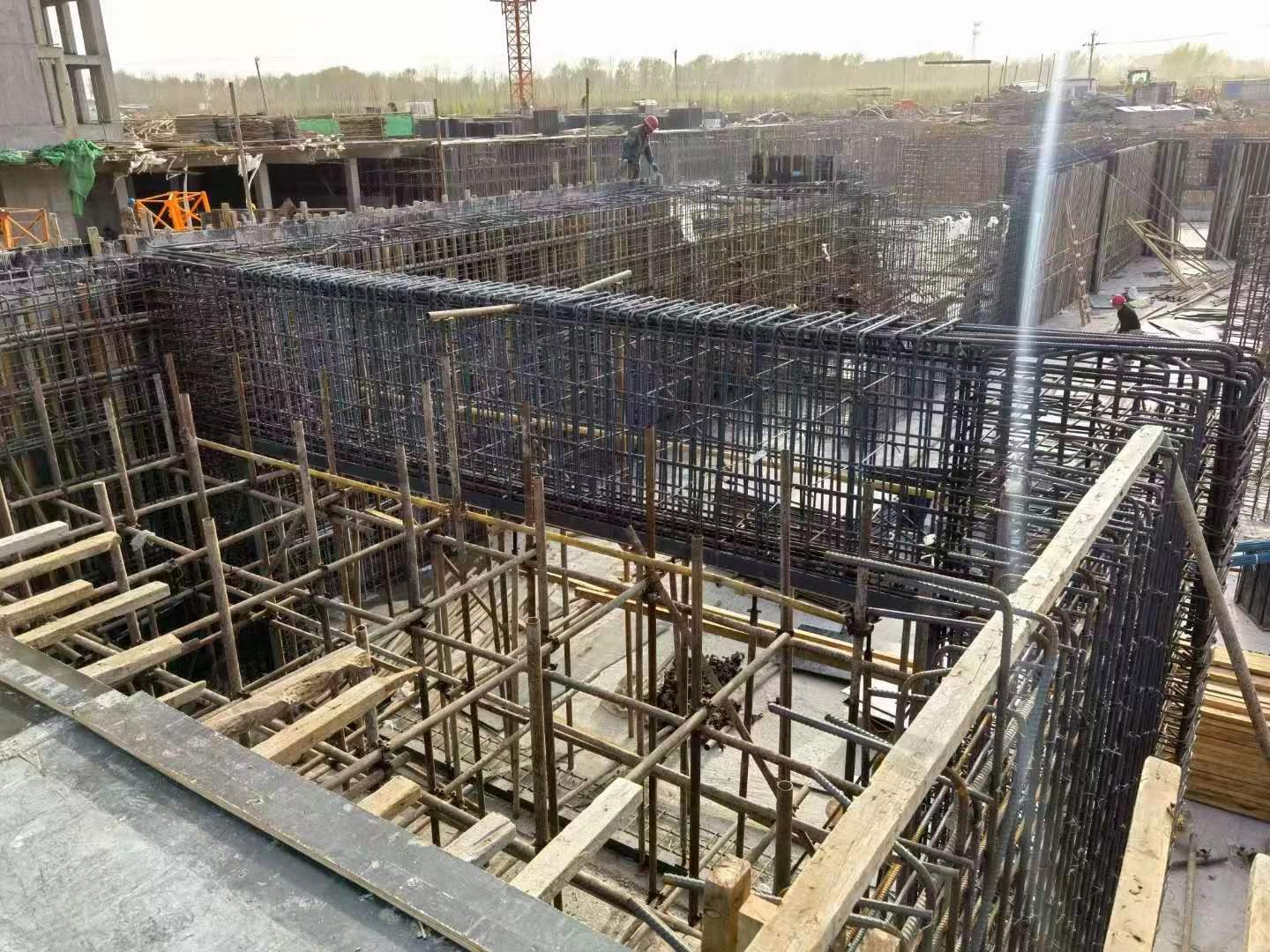 盐山建筑基础筏板施工时混凝土有哪些常见问题?